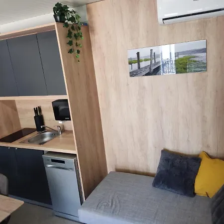 Mobile Homes Paun Apartment