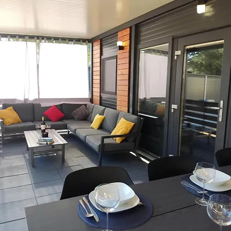 Mobile Homes Paun Apartment