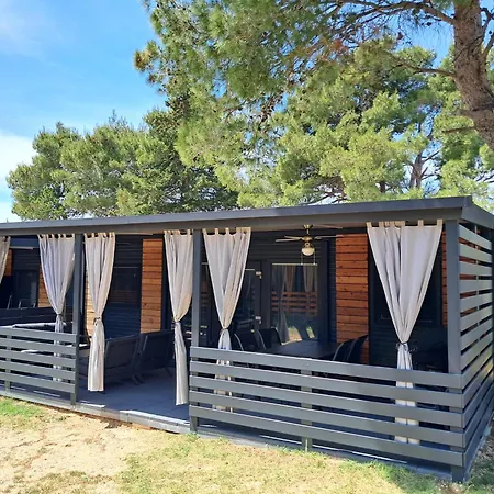 Mobile Homes Paun Apartment